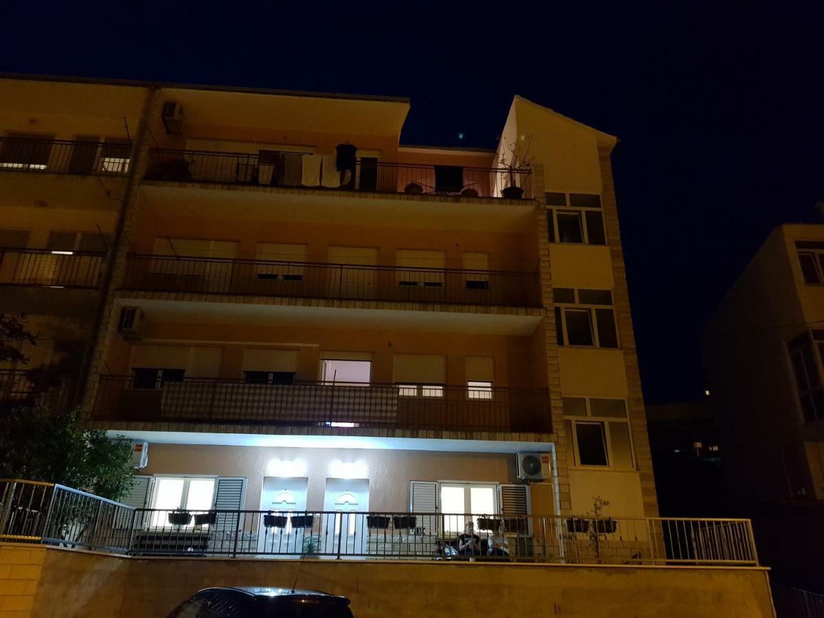Apartman Cezar Leilighet Stobreč Eksteriør bilde